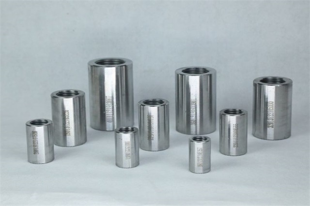 稻城直螺纹套筒批发